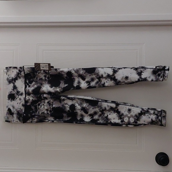 Marble Sommer Ray Workout Leggings - Picture 1 of 7